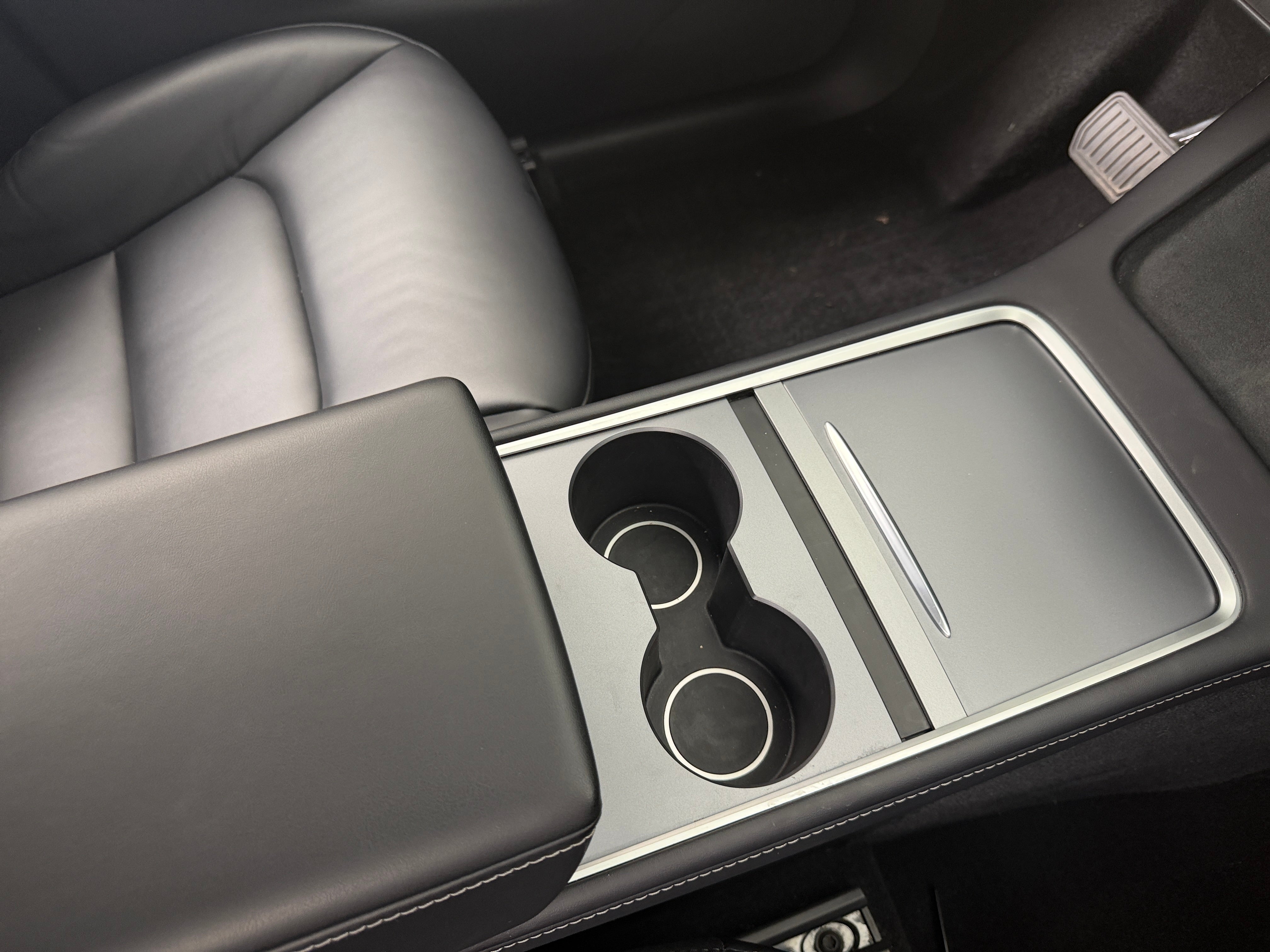tesla model y 2023 7SAYGDEE5PA186480 image tesla model y 2023 7SAYGDEE5PA186480 image